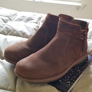 Born glazed ginger distressed leather ankle boots, size 7